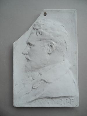 Tirage d'un portrait en bas-relief de Pierre André