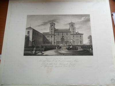 Vue de la façade sur jardin de la Villa Médicis, prise derrière la fontaine des dauphins vers la Villa