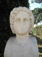 Hermès à tête de jeune homme