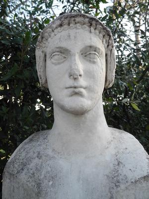 Hermès à tête de jeune homme archaïsante