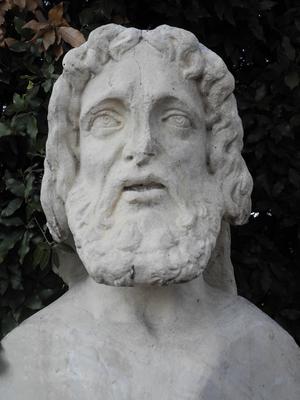 Hermès à tête barbue