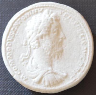Tirage d'une monnaie : buste de Commode